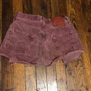 🚨SOLD🚨 Levi’s 501 Burgandy/MaroonFadedJeanShorts